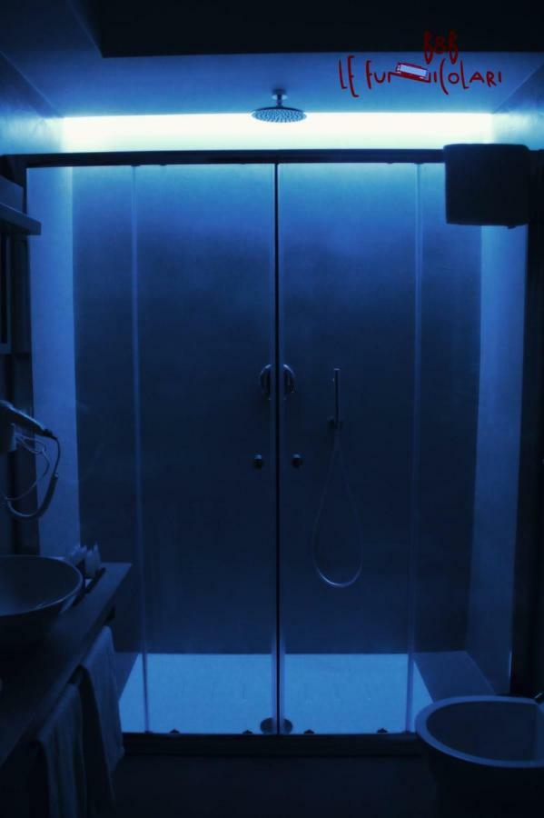 Le Funicolari Bed & Breakfast Napels